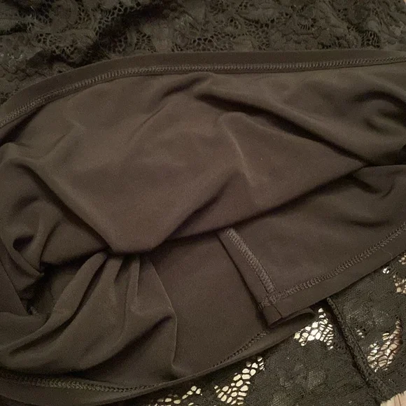 White House Black Market Black Lace Long Sleeve V Back Fitted Shift Dress Size M - Picture 10 of 13